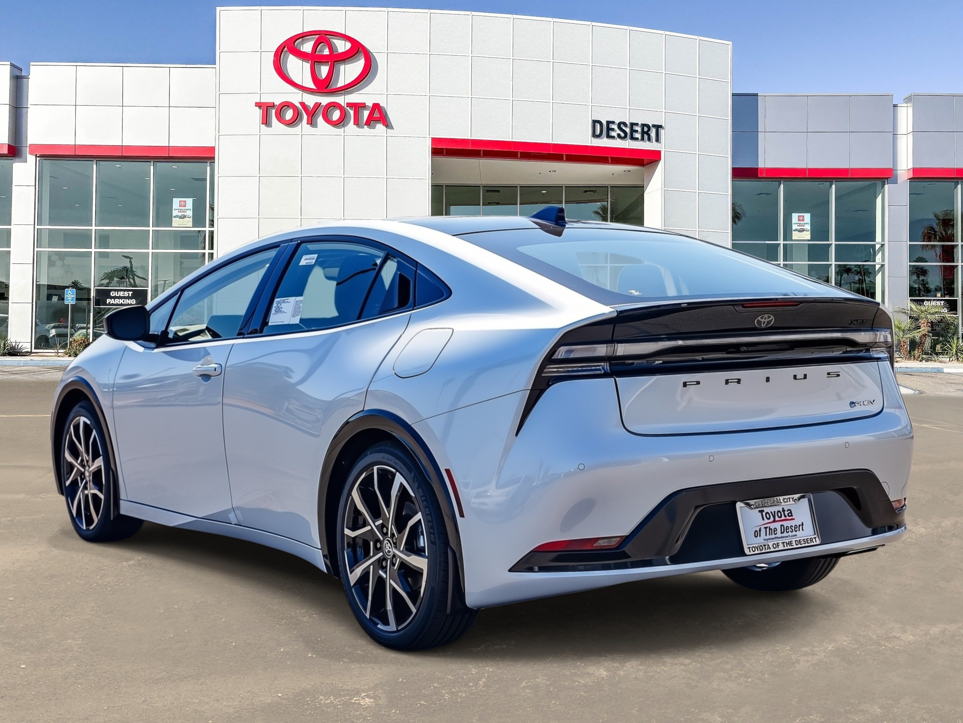 New 2026 Toyota Prius Plug-In Hybrid FWD image 5