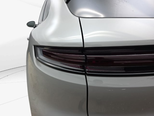 Used 2024 Porsche Cayenne AWD/4WD image 35
