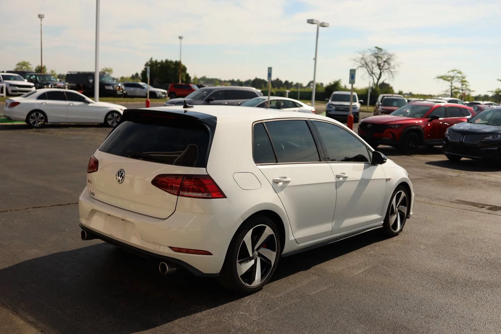 Used 2021 Volkswagen GTI SE FWD image 5