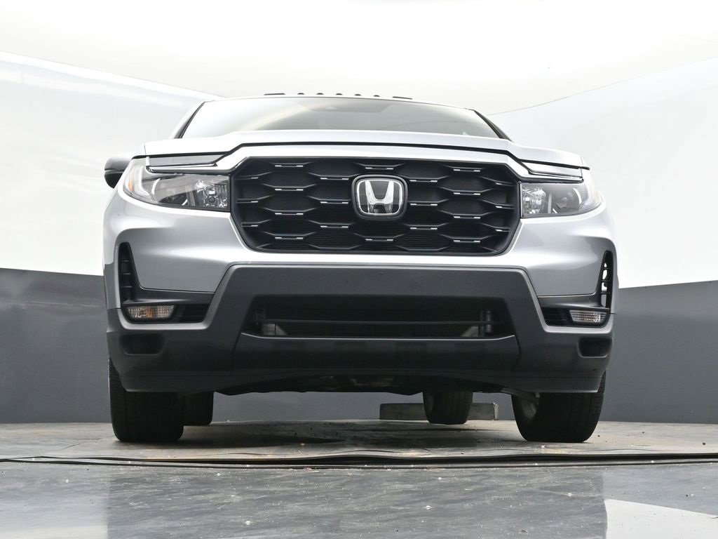 Used 2025 Honda Passport EX-L image 47