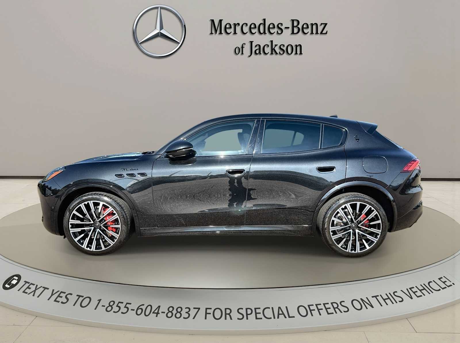 Used 2025 Maserati Grecale Modena AWD/4WD image 5