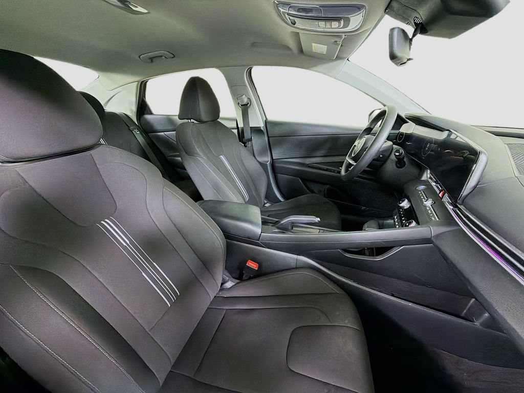 Used 2024 Hyundai Elantra SEL FWD image 27