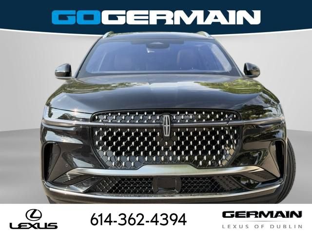 Used 2026 Lincoln Nautilus Reserve AWD/4WD image 2