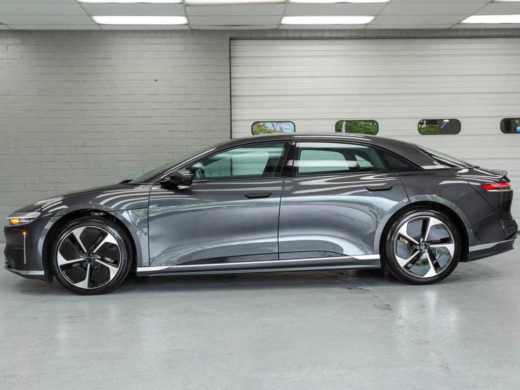 Used 2024 Lucid Air Touring AWD/4WD image 32