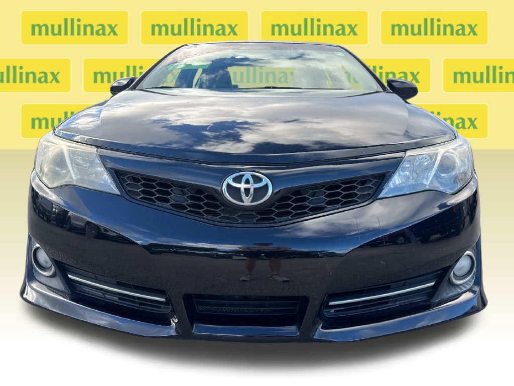 Used 2014 Toyota Camry SE FWD image 10