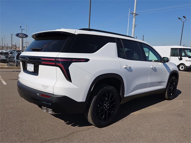 New 2026 Chevrolet Traverse LT w/ Midnight/Sport Edition image 3