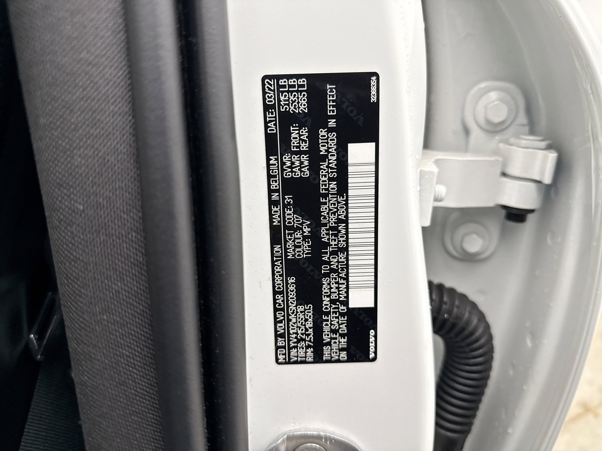 Used 2022 Volvo V60 T5 Cross Country image 19