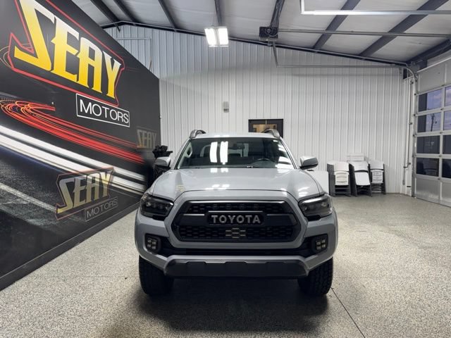 Used 2021 Toyota Tacoma SR5 w/ Technology Package AWD/4WD image 29
