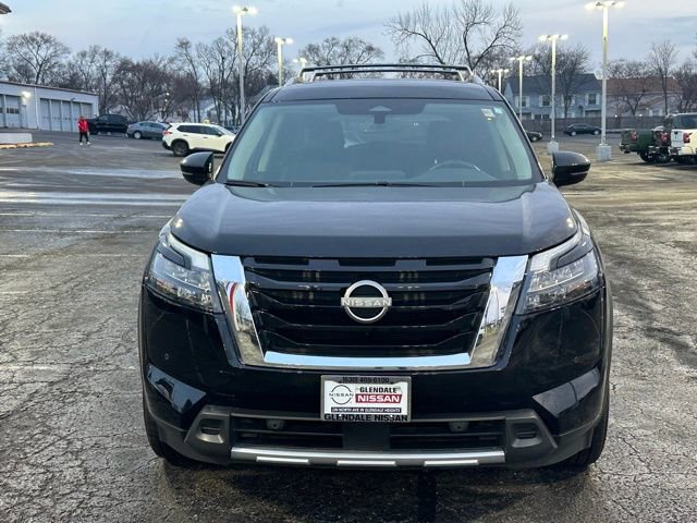Certified 2025 Nissan Pathfinder SL video 2