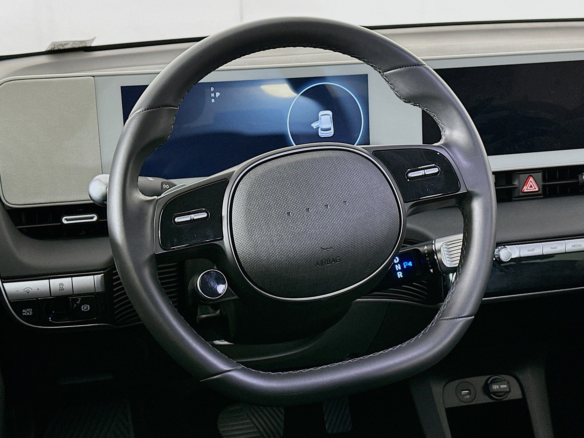 Used 2024 Hyundai Ioniq 5 SE RWD image 18