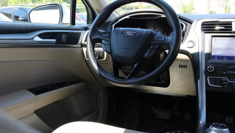 Used 2020 Ford Fusion SE w/ Fleet SE Value Package FWD image 25