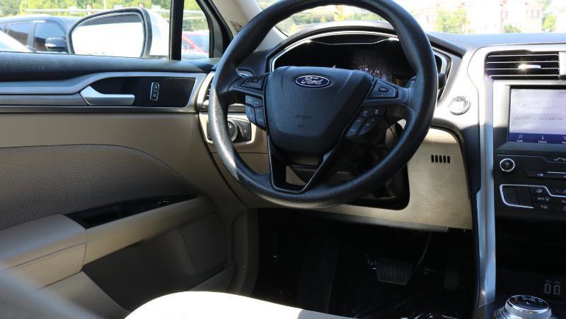 Used 2020 Ford Fusion SE w/ Fleet SE Value Package FWD image 25