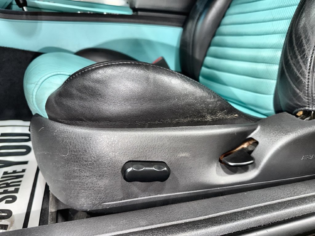 Used 2002 Ford Thunderbird RWD image 14