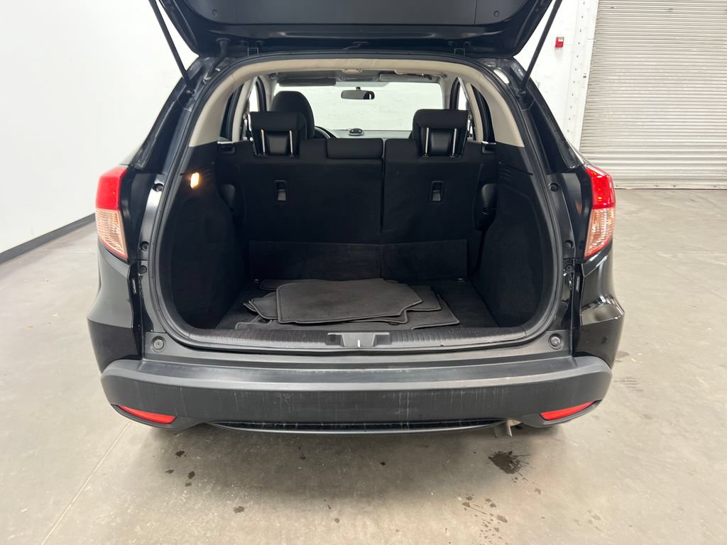 Used 2018 Honda HR-V LX image 24