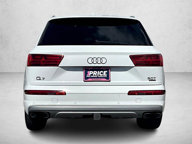 Used 2018 Audi Q7 3.0T Prestige AWD/4WD image 4