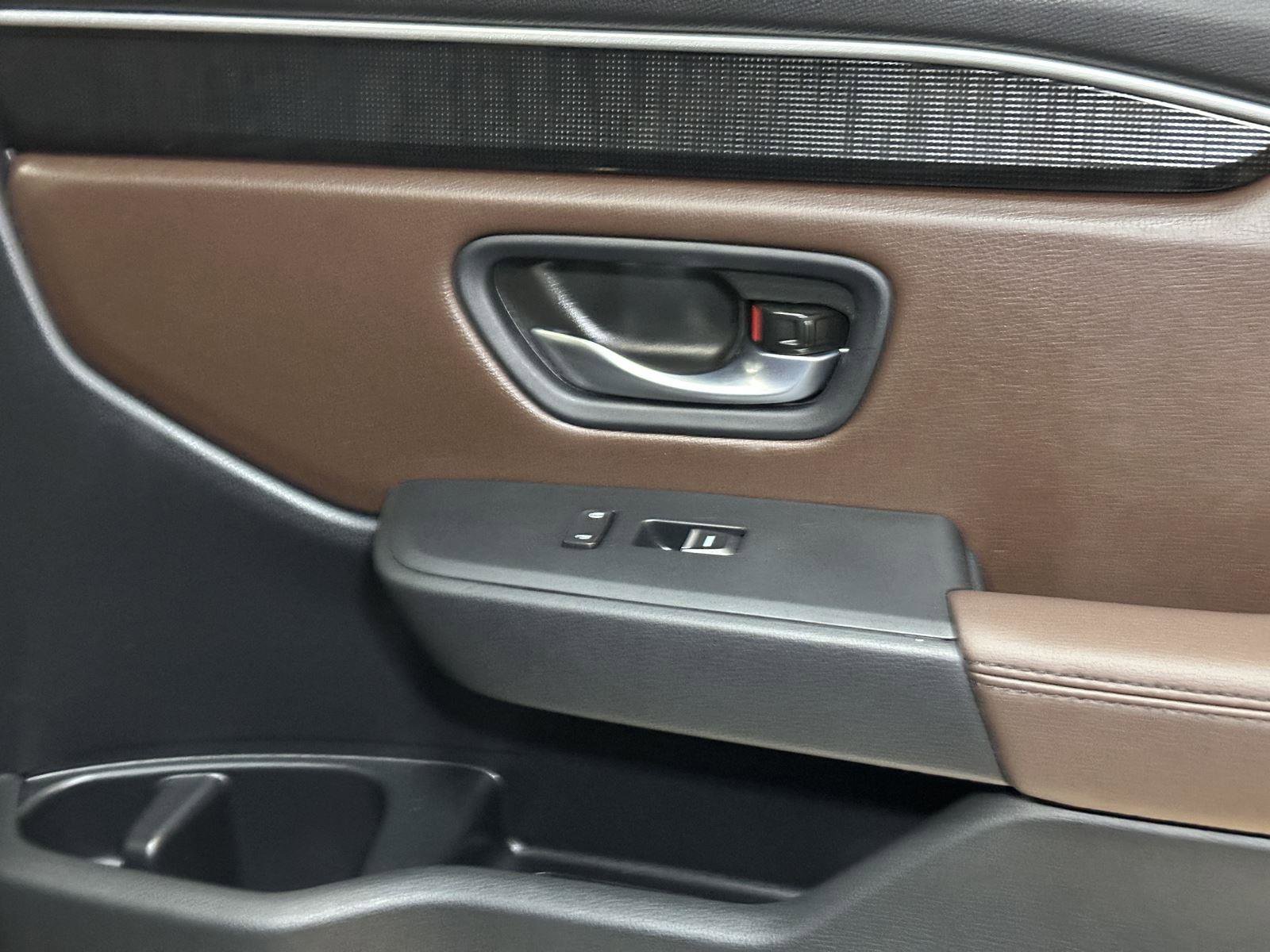 Certified 2025 Honda Pilot Elite image 38