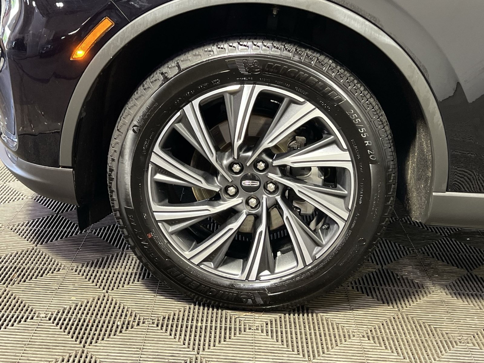 Used 2025 Lincoln Aviator AWD image 13
