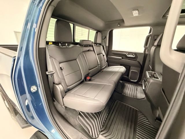 Certified 2025 Chevrolet Silverado 2500 LTZ w/ LTZ Premium Package AWD/4WD image 30