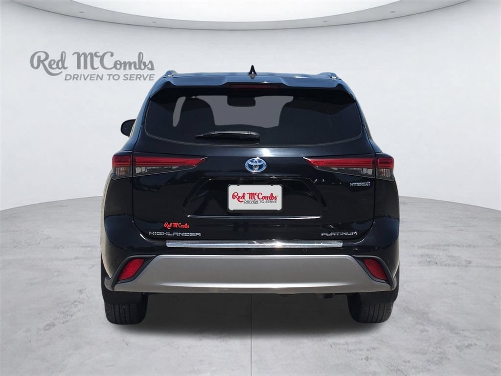 Used 2023 Toyota Highlander Platinum FWD image 5