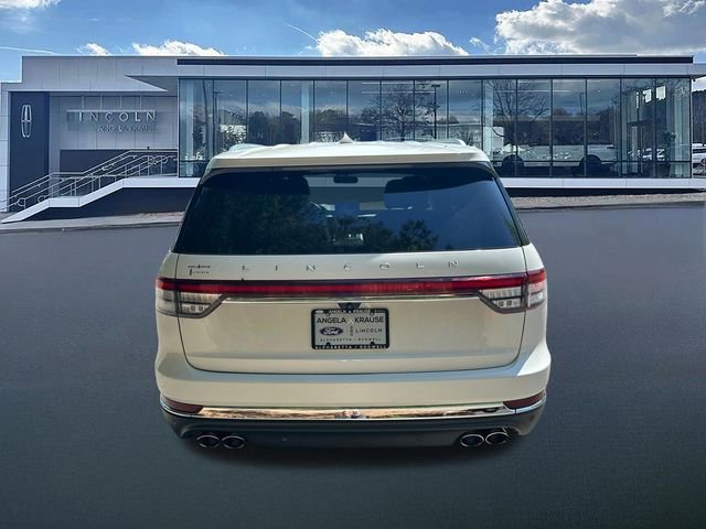 Used 2023 Lincoln Aviator Reserve w/ Equipment Group 201A RWD image 7