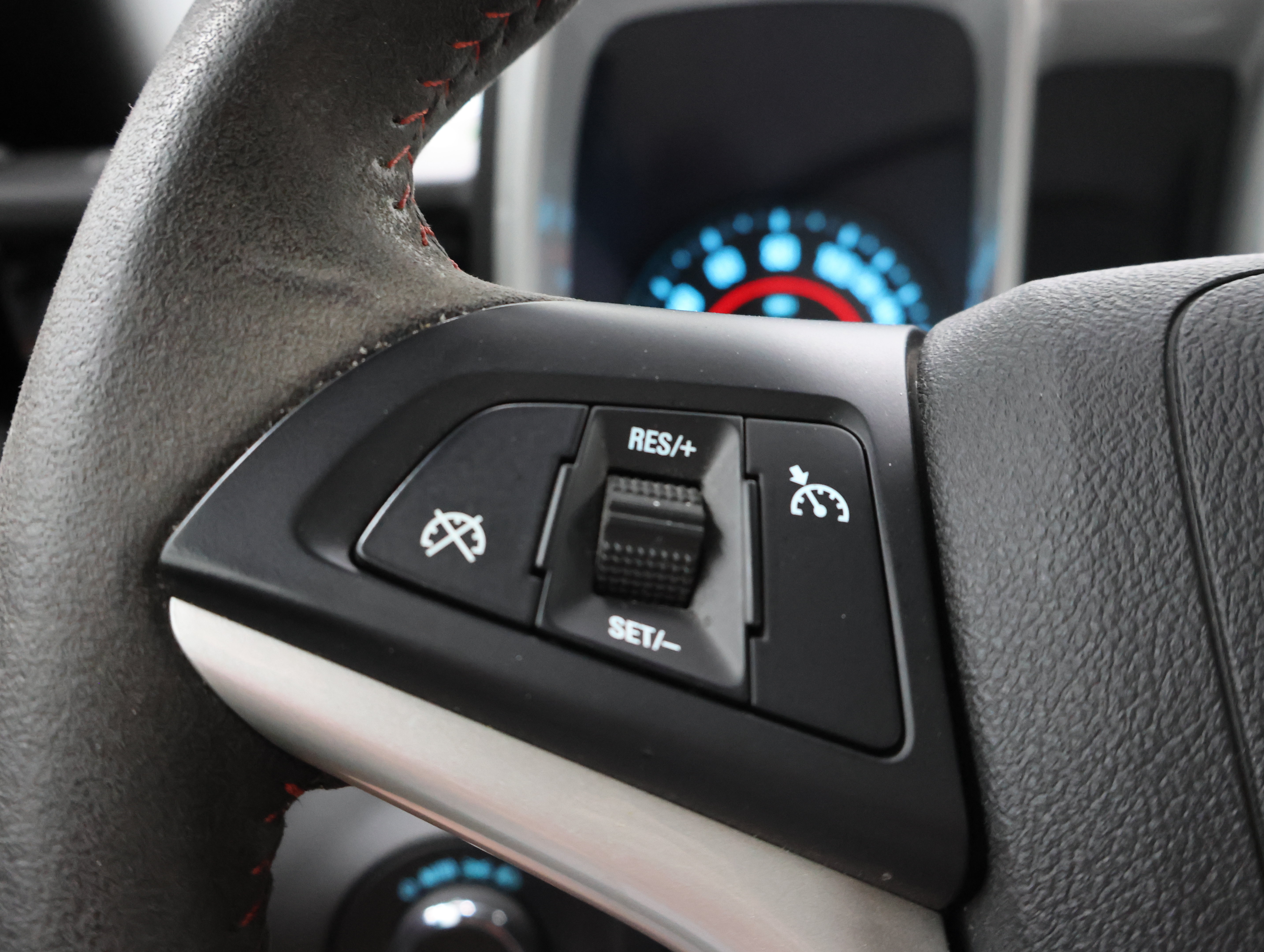 Used 2015 Chevrolet Camaro ZL1 RWD image 15