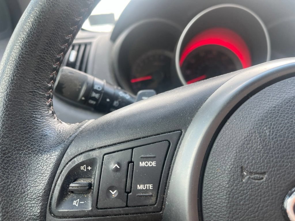 Used 2011 Kia Forte Koup SX FWD image 13