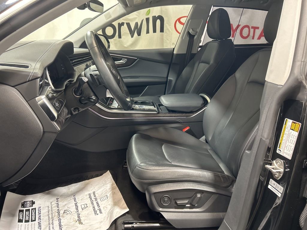 Used 2023 Audi Q8 Prestige w/ Prestige Package image 24