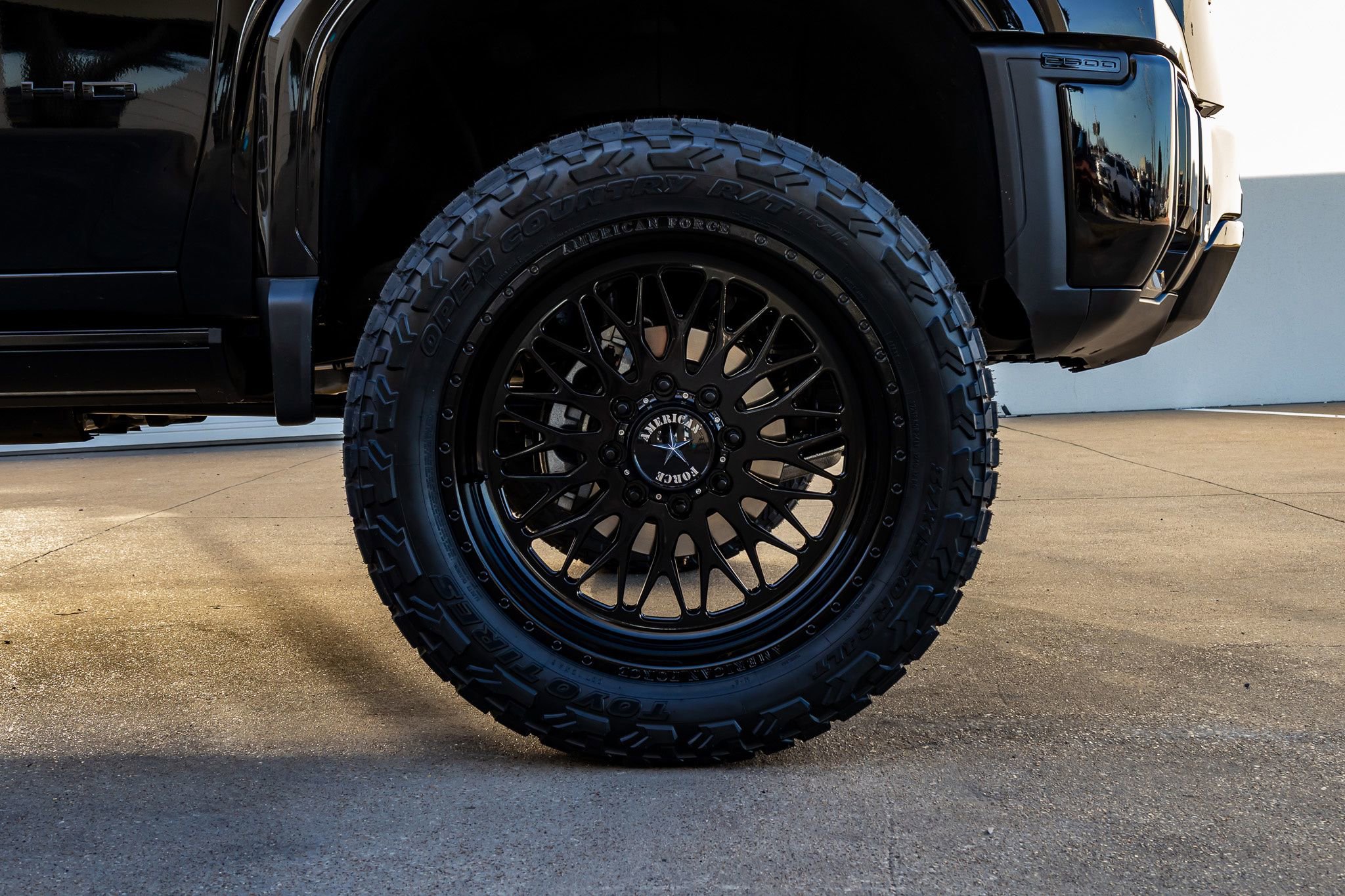 Used 2025 GMC Sierra 2500 Denali Ultimate image 12