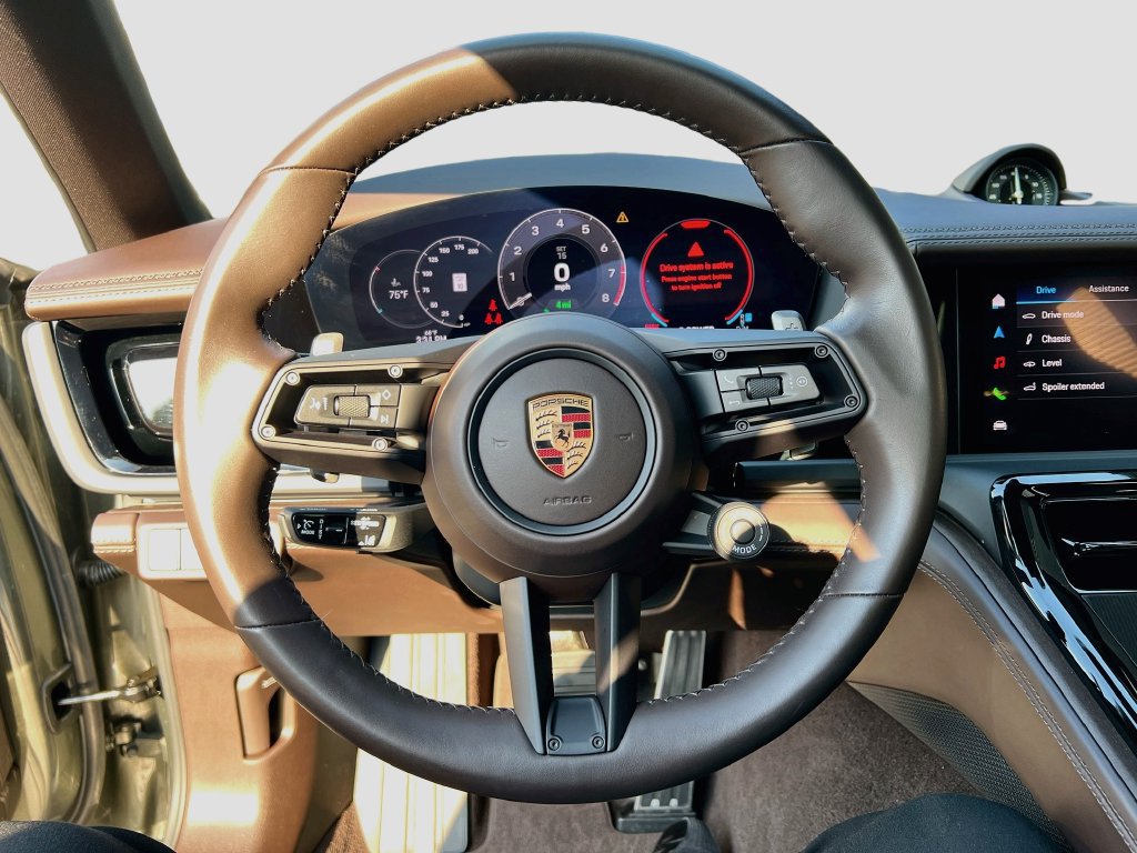 Certified 2025 Porsche Panamera 4S AWD/4WD image 12