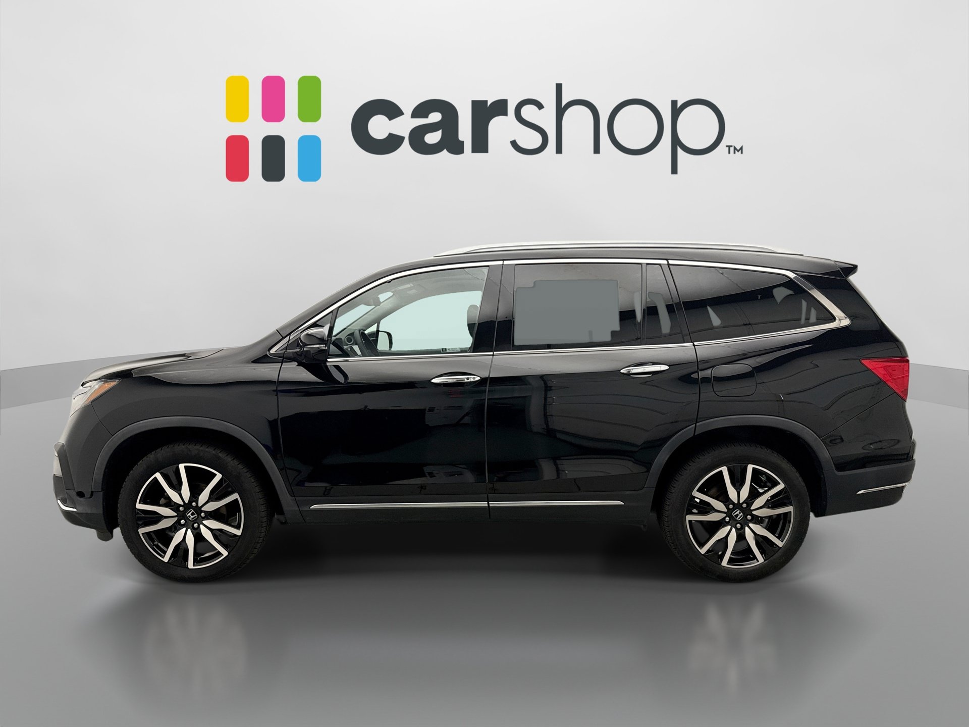 Used 2019 Honda Pilot Touring image 2