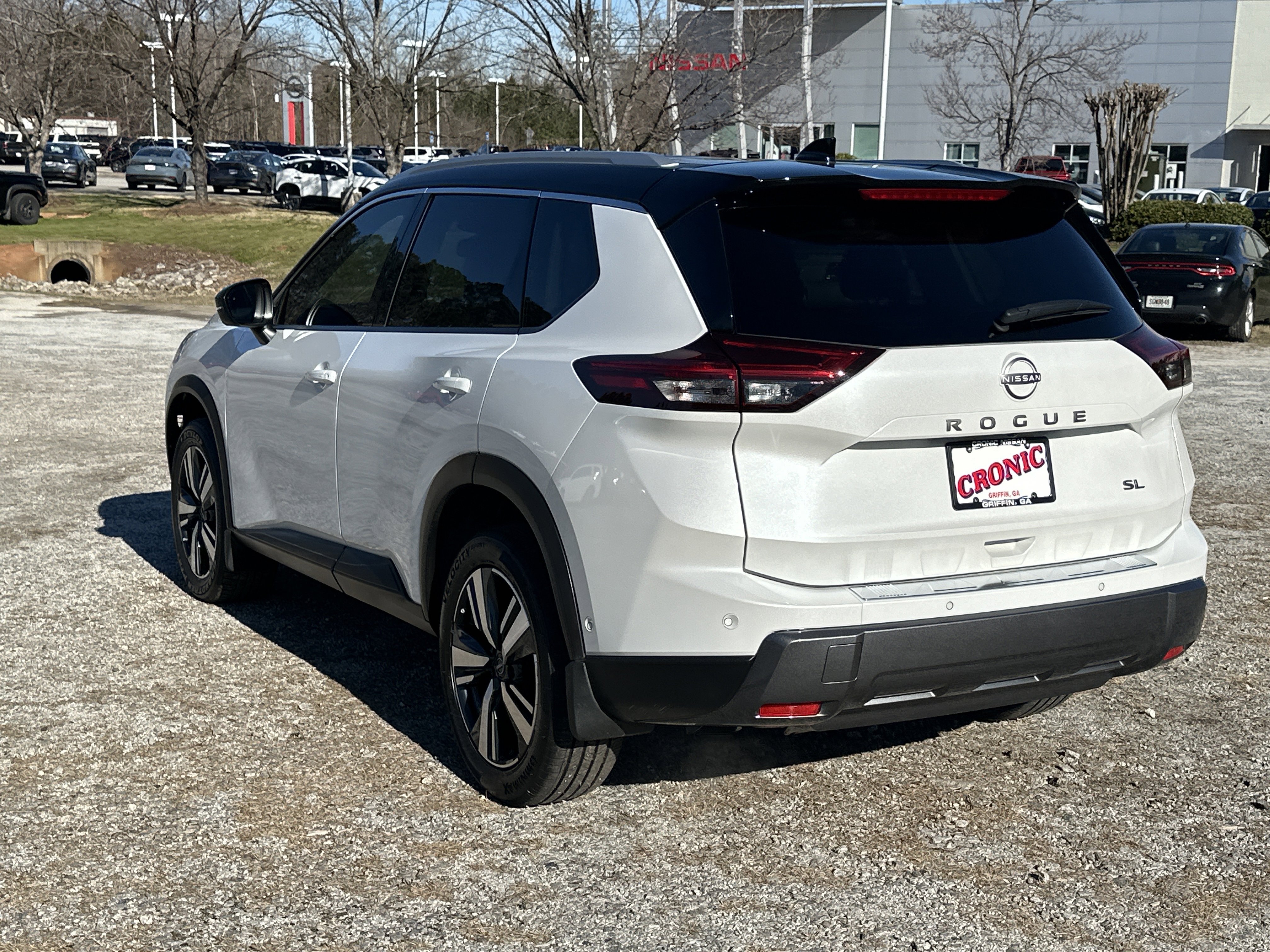 Used 2024 Nissan Rogue SL image 7