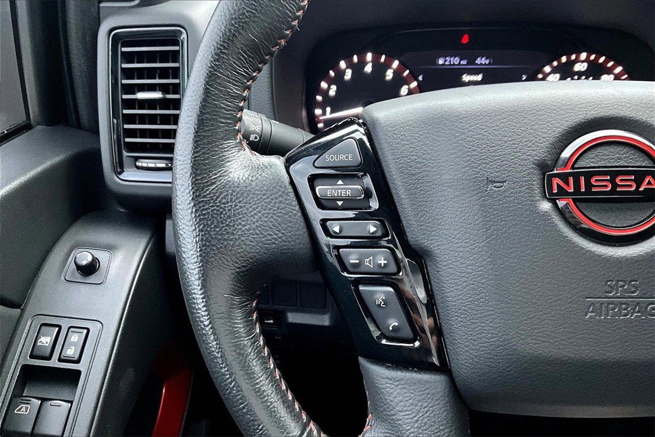 Used 2022 Nissan Frontier PRO-4X w/ Off-Road Protection Package image 27