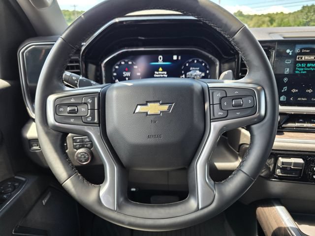 Used 2023 Chevrolet Silverado 1500 LTZ AWD/4WD image 30