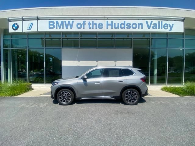 New 2026 BMW X1 xDrive28i w/ Technology Package AWD/4WD image 1