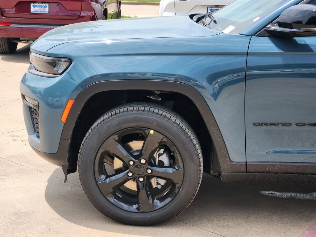 New 2026 Jeep Grand Cherokee Limited RWD image 6