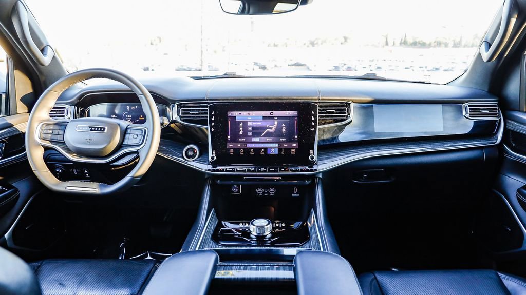 Used 2022 Jeep Wagoneer Series II image 15