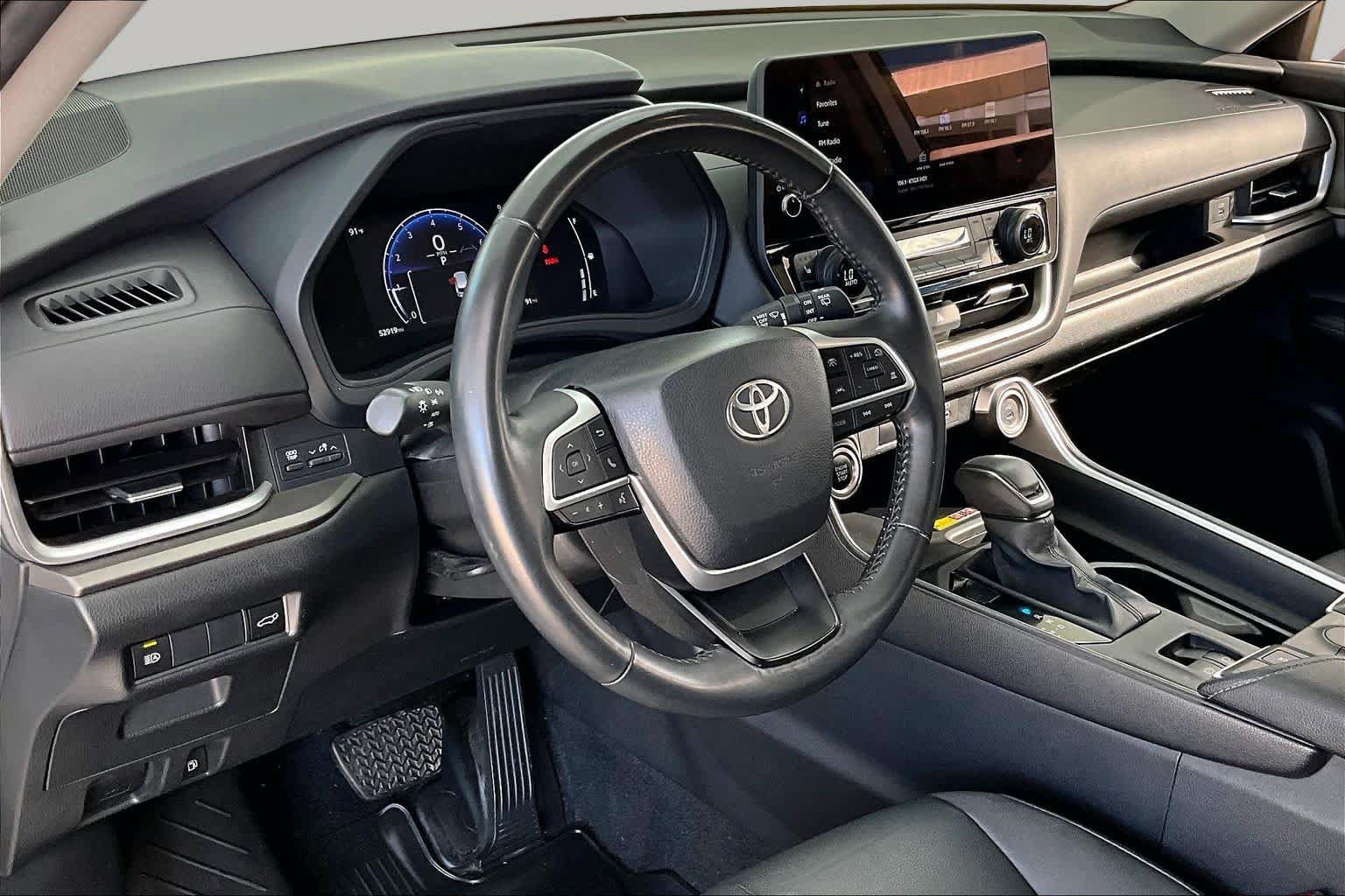 Used 2024 Toyota Grand Highlander AWD image 18