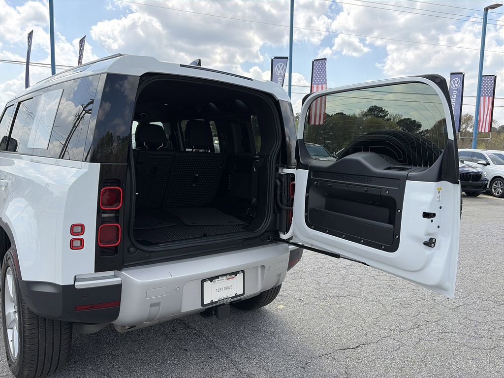 Used 2025 Land Rover Defender 110 S image 35