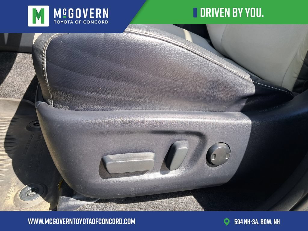 Used 2017 Toyota RAV4 Limited w/ Carpet Mat Package AWD/4WD image 15