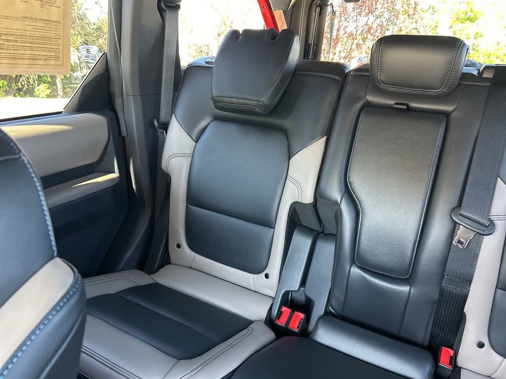 Used 2023 Ford Bronco Wildtrak image 12