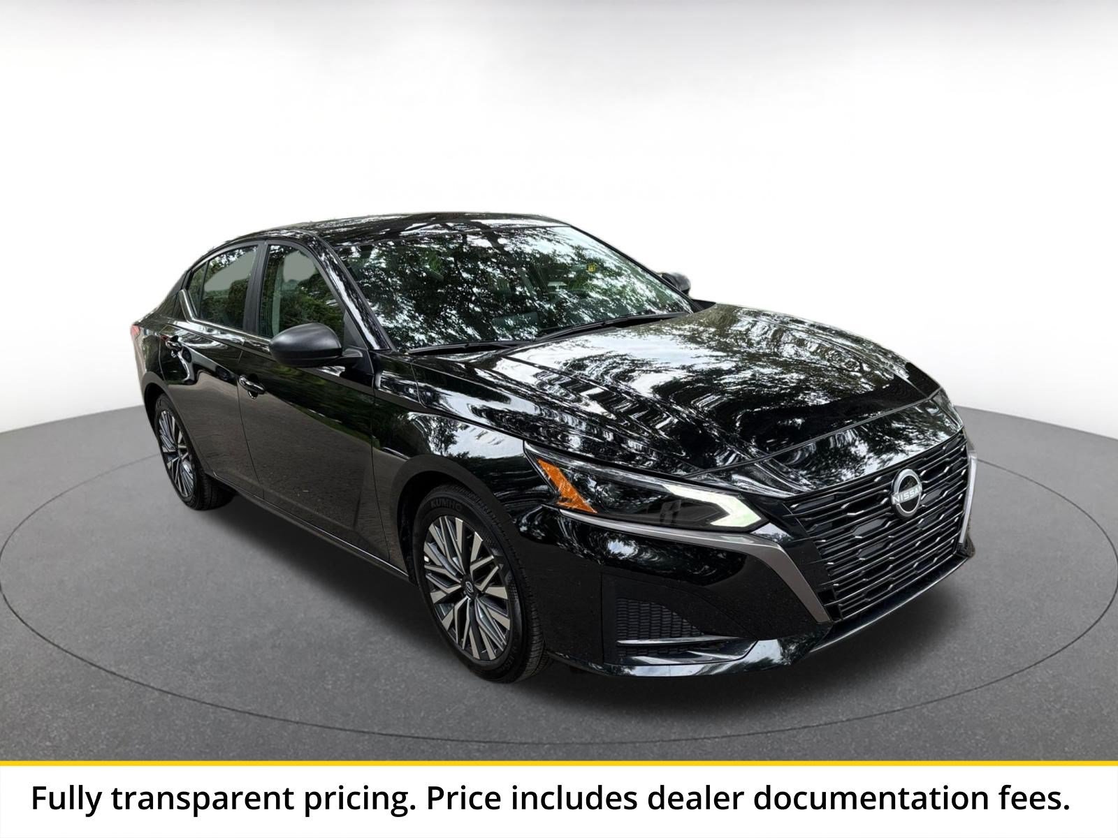Used 2026 Nissan Altima 2.5 SV FWD image 1