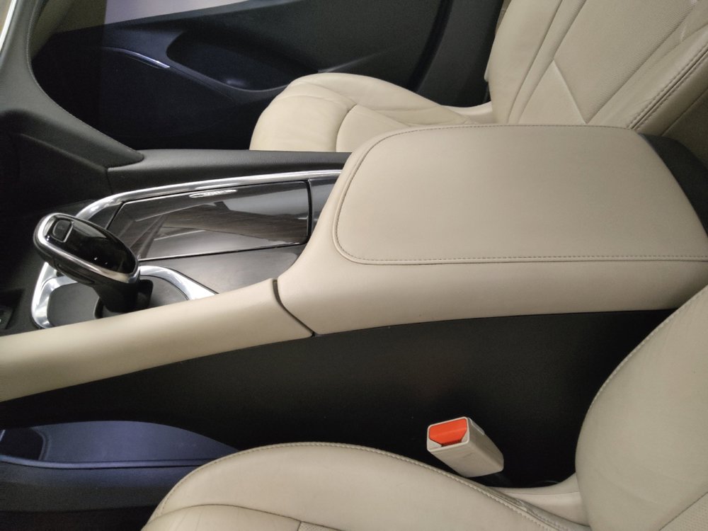 Used 2018 Buick Enclave Essence FWD image 26