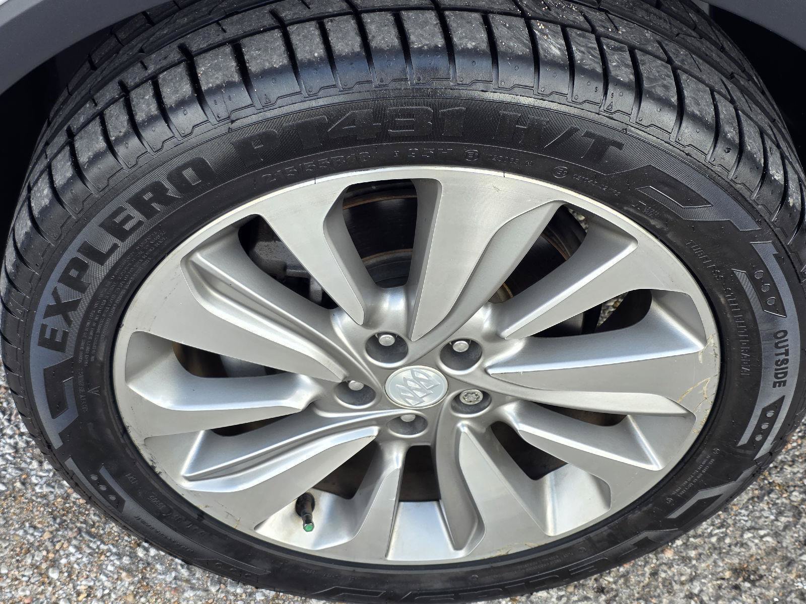 Used 2020 Buick Encore Preferred FWD image 39
