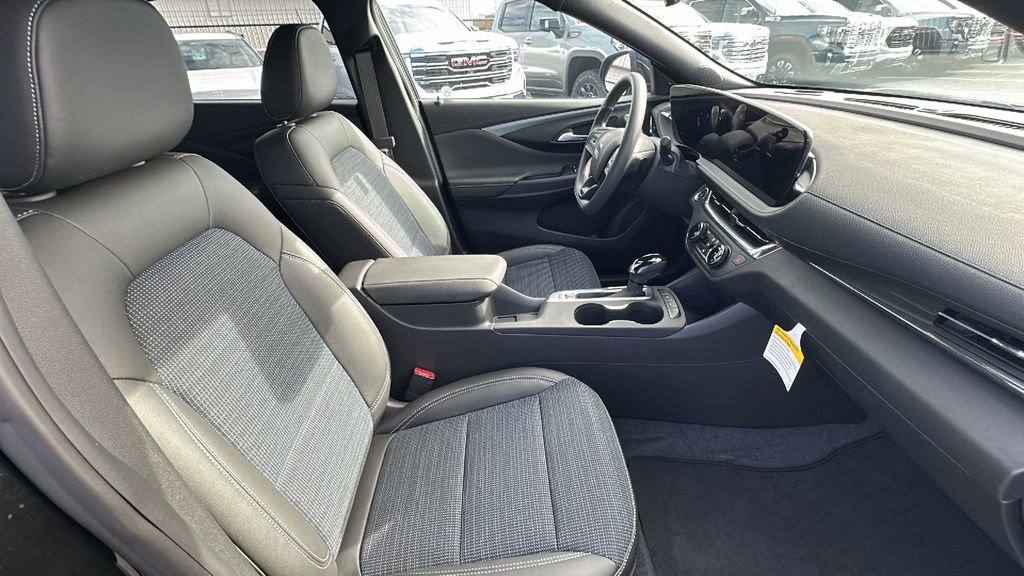 Used 2025 Buick Envista Preferred image 15