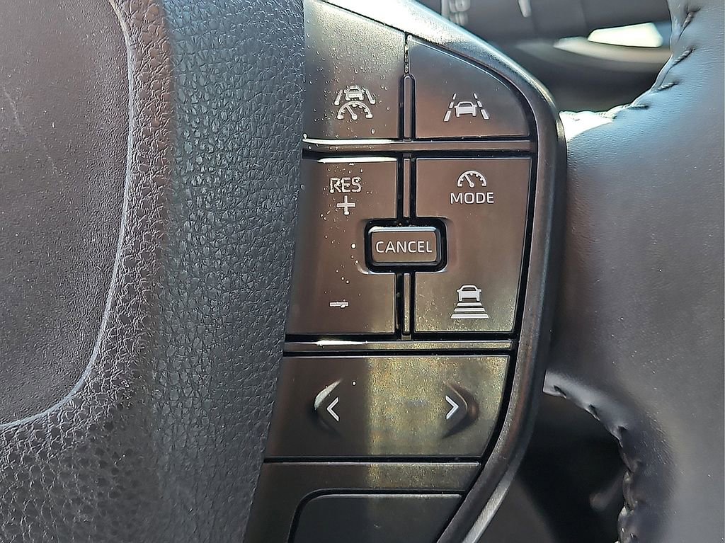 Used 2023 Toyota Prius LE image 22