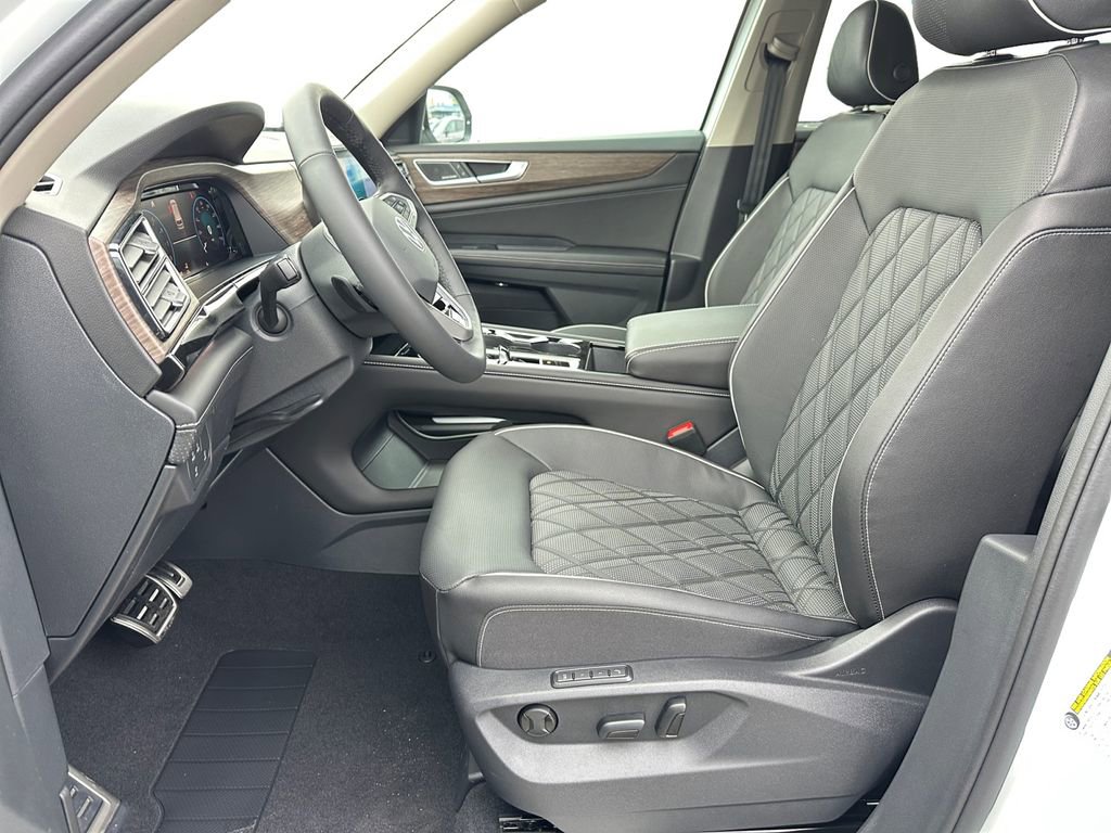 New 2026 Volkswagen Atlas SEL Premium R-Line image 9