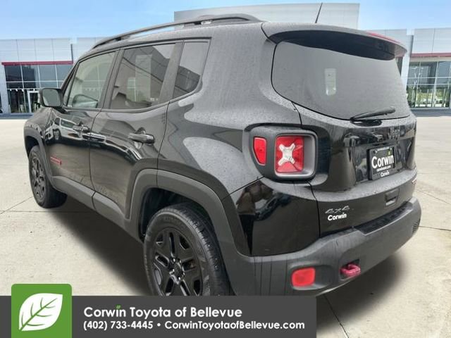 Used 2018 Jeep Renegade Trailhawk image 3