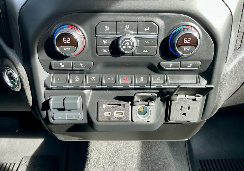 Used 2020 Chevrolet Silverado 1500 LT w/ Texas Edition image 35