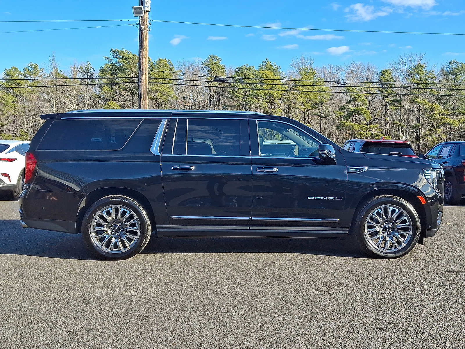 Certified 2024 GMC Yukon XL Denali Ultimate image 7