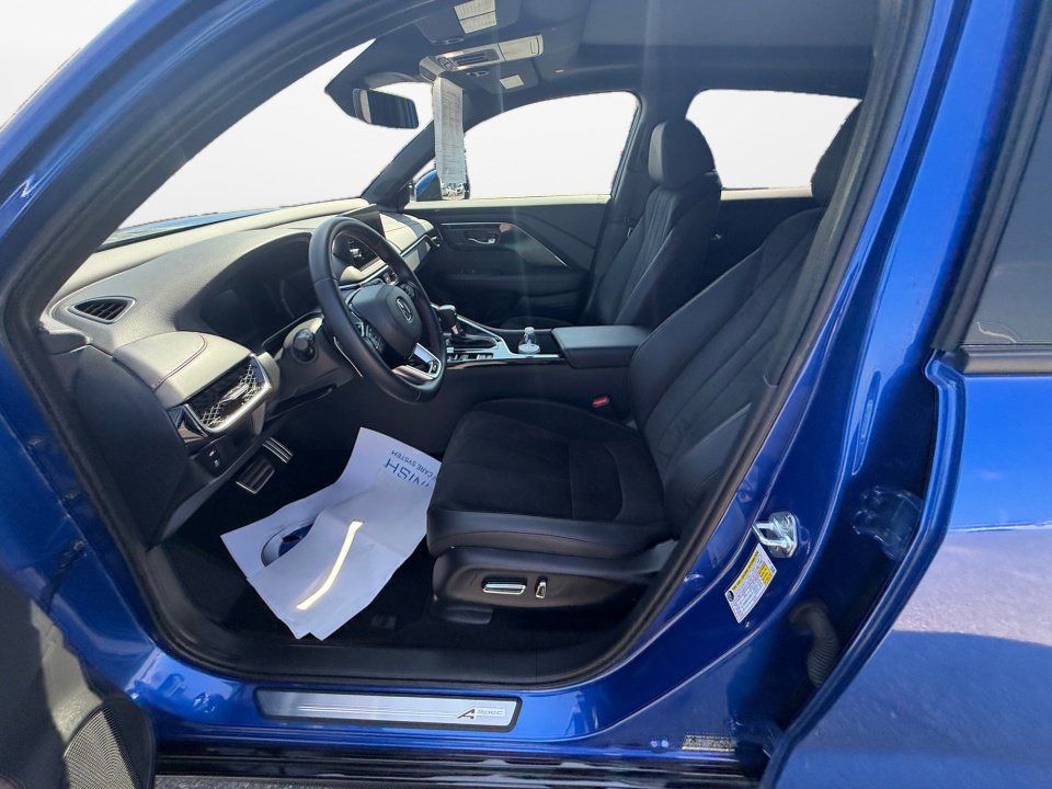 Used 2025 Acura ADX A-Spec image 11